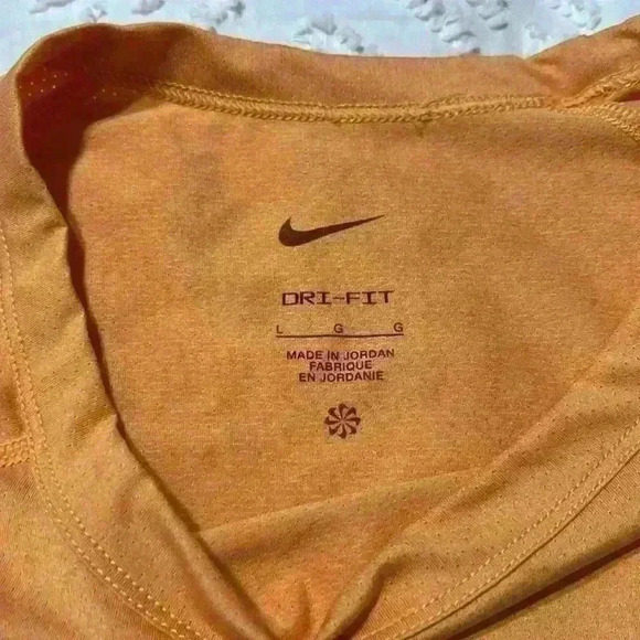 Nike Dri-Fit Orange Athletic Short Sleeve Shirt. Men’s Size Large - Picture 6 of 9